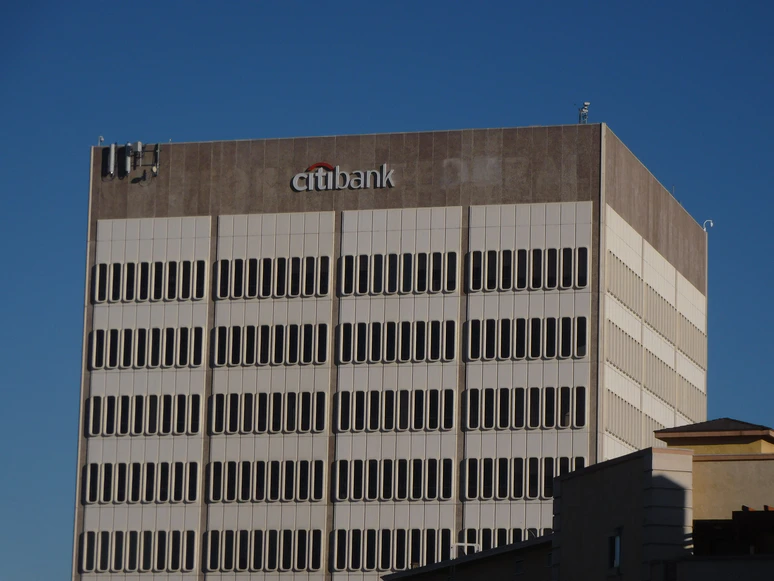 Which Is Best? | Citibank vs. Bank of America
